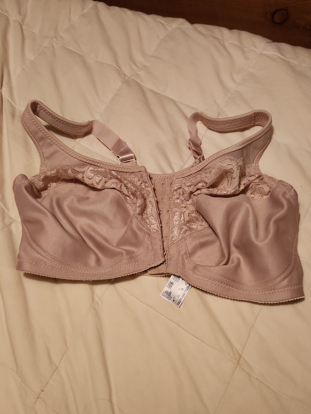 Supportive Lace Trim No Underwire Bra Glamorise 34E Tan